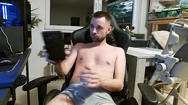 ademandjulia online show from 02.20.26