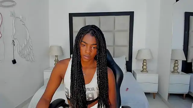 Snapshot of Zoe_CarterX chatting on 10.06.25 Zoe CarterX online show from 10.06.25