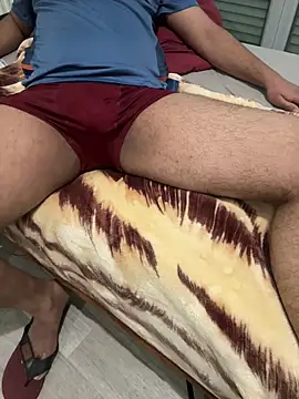 Snapshot of Sammy69hard69 chatting on 12.21.25 Sammy69hard69 online show from 12.21.25