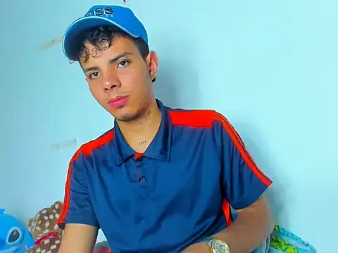 Snapshot of Alessandro_1610 chatting on 02.23.25 Alessandro 1610 online show from 02.23.25