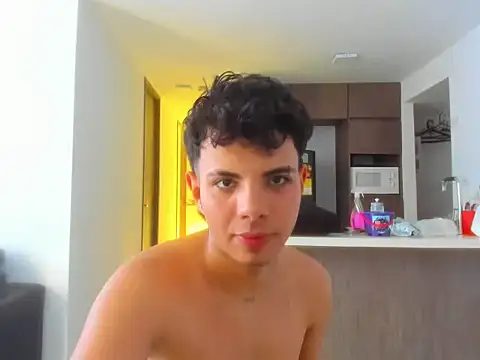 Snapshot of Alessandro_1610 chatting on 09.10.25 Alessandro 1610 online show from 09.10.25