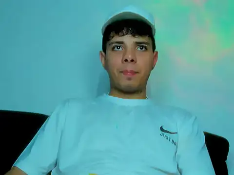 Snapshot of Alessandro_1610 chatting on 02.17.26 Alessandro 1610 online show from 02.17.26