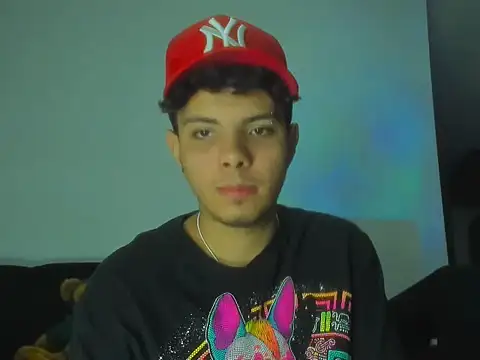 Snapshot of Alessandro_1610 chatting on 02.21.26 Alessandro 1610 online show from 02.21.26