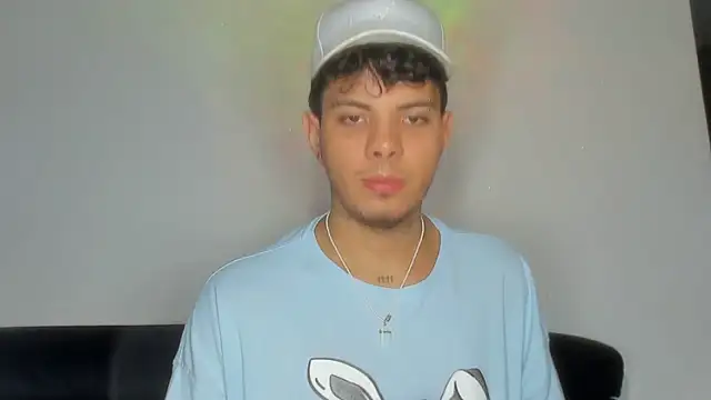 Snapshot of Alessandro_1610 chatting on 02.22.26 Alessandro 1610 online show from 02.22.26