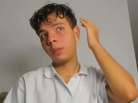 Snapshot of Alessandro_1610 chatting on 03.01.26 Alessandro 1610 online show from 03.01.26