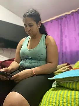 Carola-Ross online show from 04.13.26