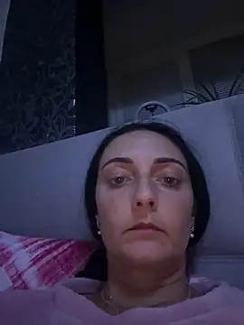 Snapshot of Miroslava1247 chatting on 09.28.25 Miroslava1247 online show from 09.28.25