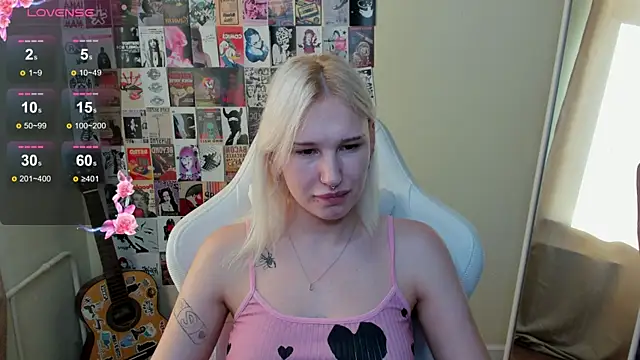 EvelinaLuu online show from 06.09.26