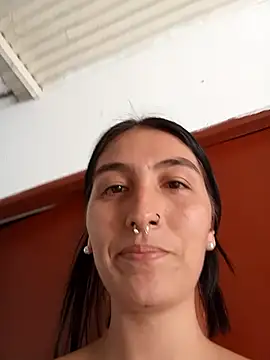 single mother indecent online show from 10.08.25