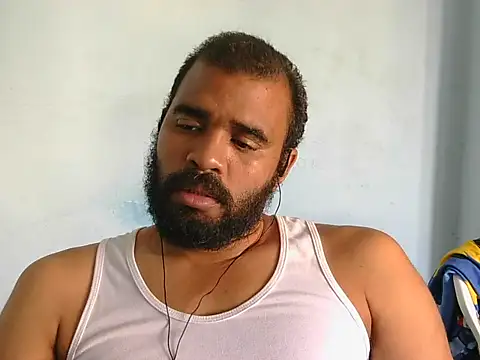 Snapshot of YOX22 chatting on 07.17.26 YOX22 online show from 07.17.26