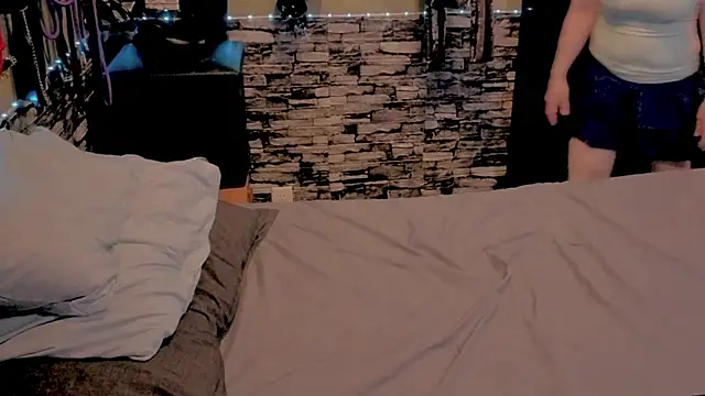 Scarlett Switch online show from 09.26.25