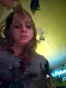 Snapshot of ShysluutGia chatting on 03.03.26 ShysluutGia online show from 03.03.26