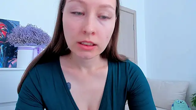 Snapshot of marilinaal chatting on 09.11.25 marilinaal online show from 09.11.25