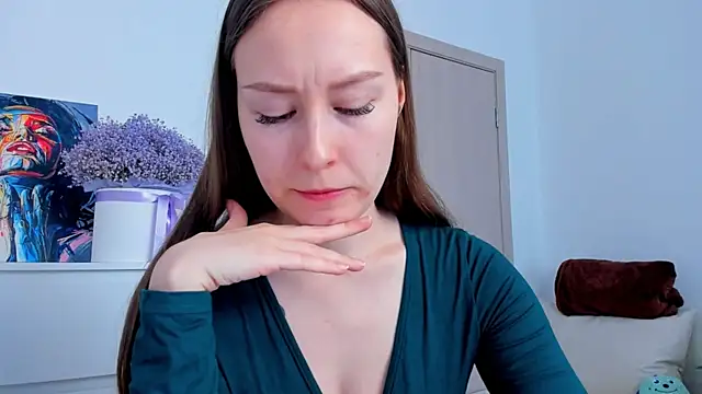 Snapshot of marilinaal chatting on 10.21.25 marilinaal online show from 10.21.25