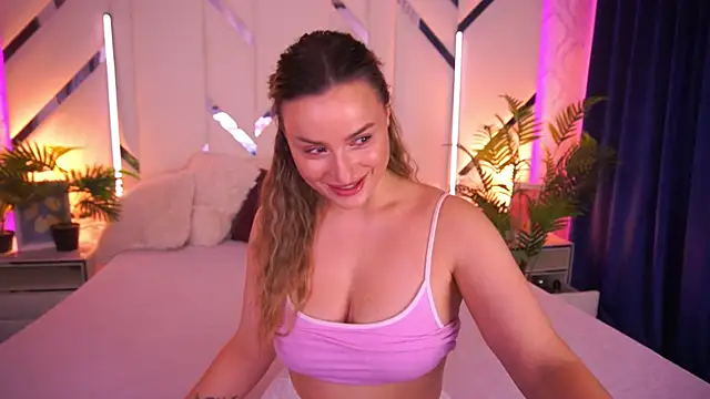 Snapshot of LindsieGreyy chatting on 11.26.25 LindsieGreyy online show from 11.26.25