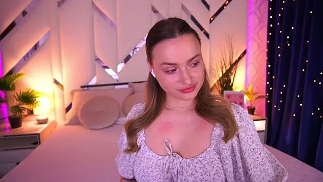 Snapshot of LindsieGreyy chatting on 03.02.26 LindsieGreyy online show from 03.02.26