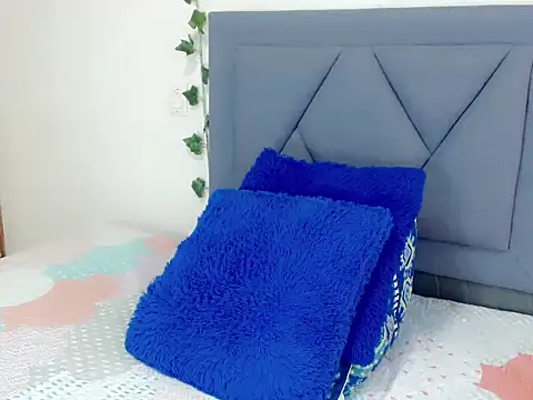 dominic 00 online show from 10.03.25