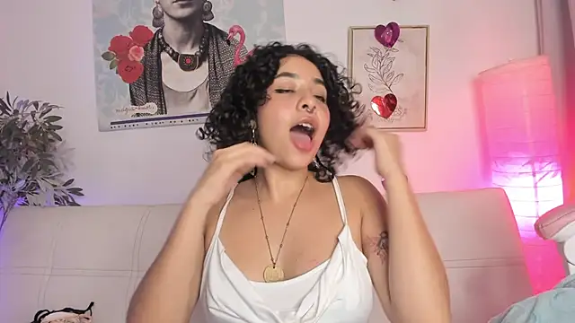 Dhalila  online show from 02.22.25