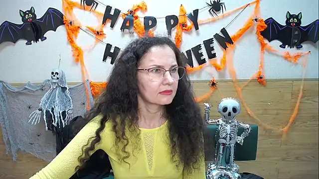 Miroslava Happi online show from 10.25.25