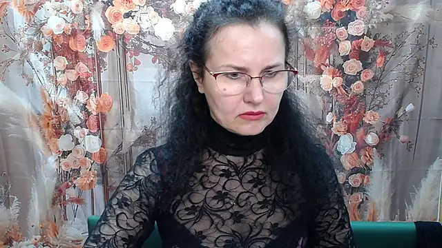 Miroslava Happi online show from 04.25.26