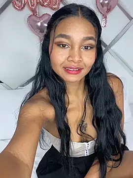 Lynda Bonnie online show from 02.22.25