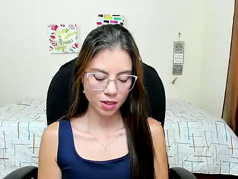 veronicamiller22 online show from 09.28.25