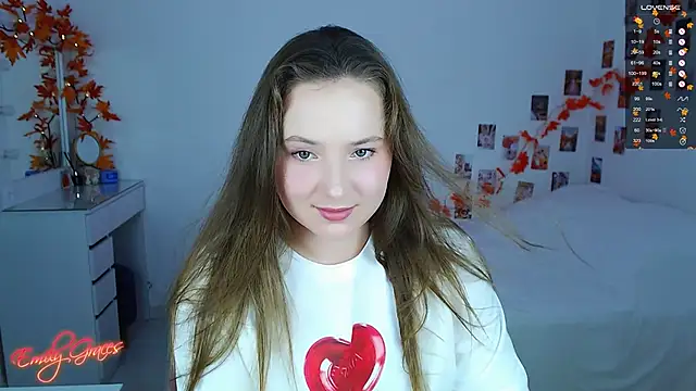 Snapshot of EmilyxxGraces chatting on 09.27.25 EmilyxxGraces online show from 09.27.25