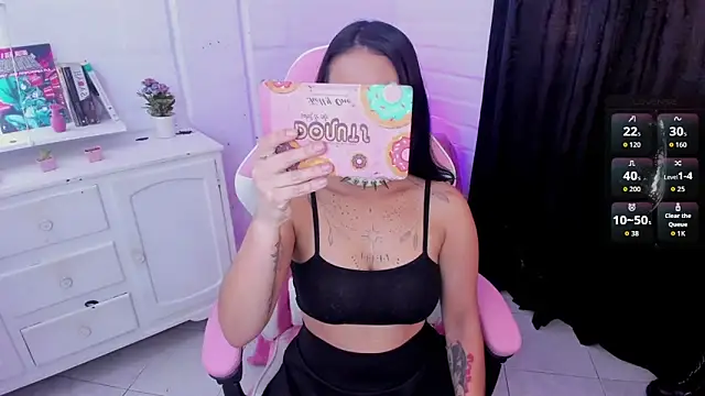 Snapshot of Nyx_Blackmoon chatting on 09.15.25 Nyx Blackmoon online show from 09.15.25