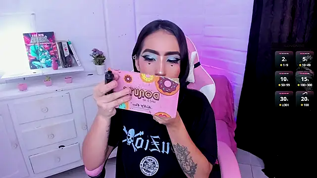 Snapshot of Nyx_Blackmoon chatting on 09.16.25 Nyx Blackmoon online show from 09.16.25