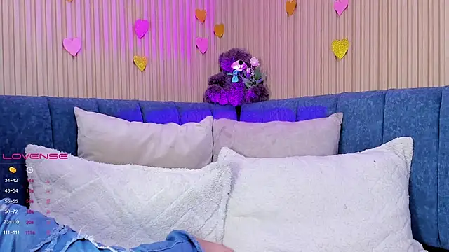 Snapshot of elizabeth_20 chatting on 02.22.25 elizabeth 20 online show from 02.22.25