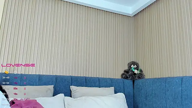 Snapshot of elizabeth_20 chatting on 03.11.25 elizabeth 20 online show from 03.11.25