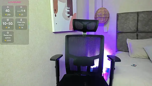 Snapshot of elizabeth_20 chatting on 10.07.25 elizabeth 20 online show from 10.07.25