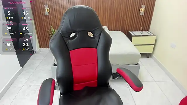 MELINAMARTINS online show from 10.07.25