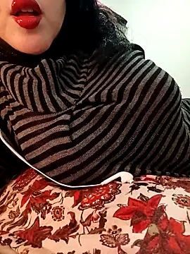 Snapshot of Malak-26 chatting on 11.22.25 Malak-26 online show from 11.22.25