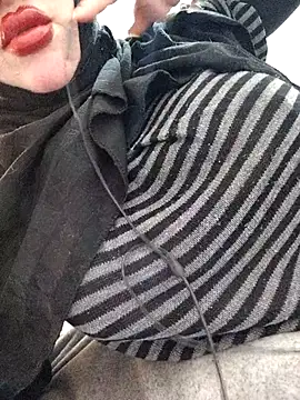 Snapshot of Malak-26 chatting on 03.12.26 Malak-26 online show from 03.12.26