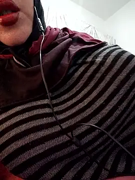 Snapshot of Malak-26 chatting on 03.23.26 Malak-26 online show from 03.23.26