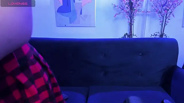 Snapshot of Marii_18 chatting on 02.21.25 Marii 18 online show from 02.21.25