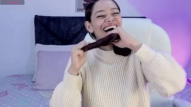 sara sharma  online show from 10.04.25