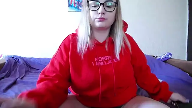 YourSwetiwGirl online show from 04.28.26