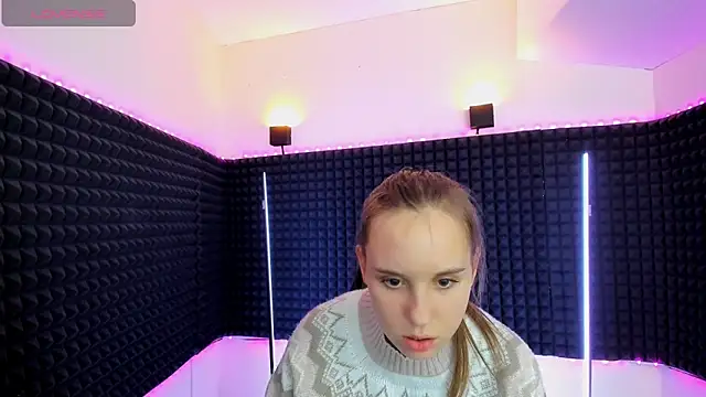 Snapshot of Lika_0ne chatting on 02.24.25 Lika 0ne online show from 02.24.25