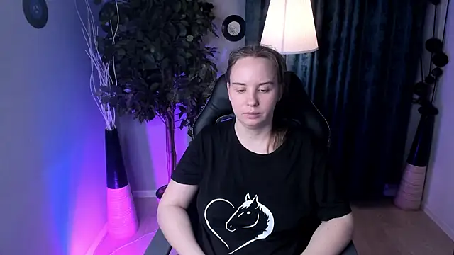 Lika 0ne online show from 04.25.26