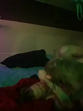 Snapshot of favoritestepsis chatting on 11.23.25 favoritestepsis online show from 11.23.25