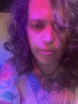 Snapshot of favoritestepsis chatting on 11.29.25 favoritestepsis online show from 11.29.25