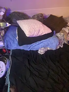 Snapshot of favoritestepsis chatting on 12.01.25 favoritestepsis online show from 12.01.25