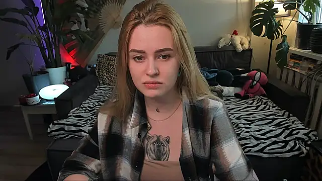 Alexa Pirs online show from 03.30.26