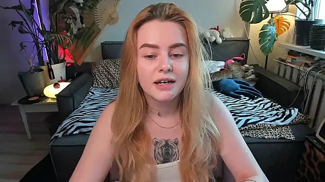 Alexa Pirs online show from 04.13.26