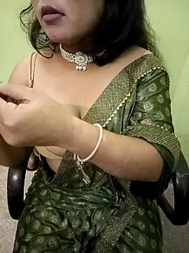 Snapshot of KEEP879_346 chatting on 12.02.25 KEEP879 346 online show from 12.02.25