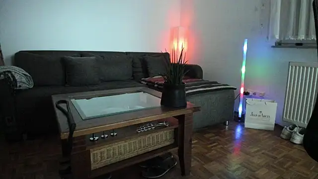 molicaremolicare online show from 11.26.25