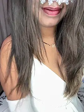 Snapshot of WifyHubby_38 chatting on 02.24.26 WifyHubby 38 online show from 02.24.26