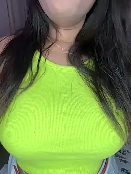 Snapshot of WifyHubby_38 chatting on 02.27.26 WifyHubby 38 online show from 02.27.26